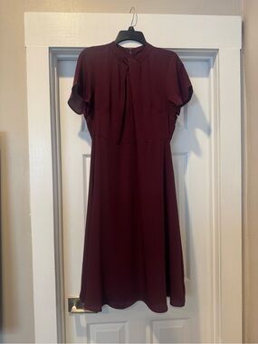 Ann Taylor Burgundy Short-Sleeve Midi Dress